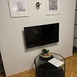 아파트 Przytulne Mieszkanie W Sercu Jezyc - Spacer Do Centrum