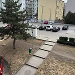 아파트 Przytulne Mieszkanie W Sercu Jezyc - Spacer Do Centrum