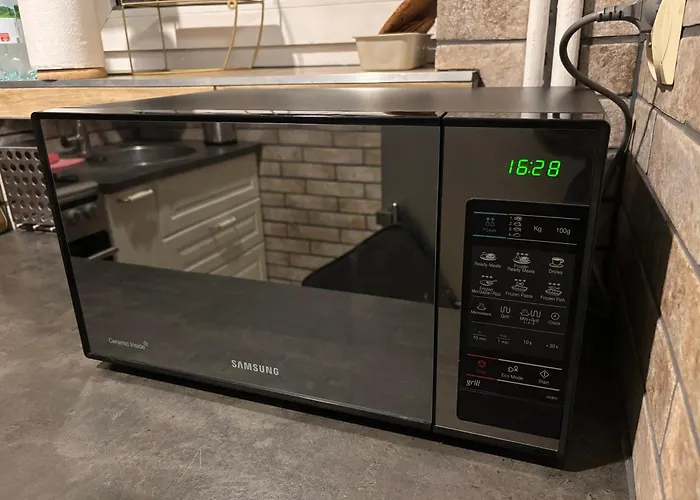 Przytulne Mieszkanie W Sercu Jezyc - Spacer Do Centrum بوزنان